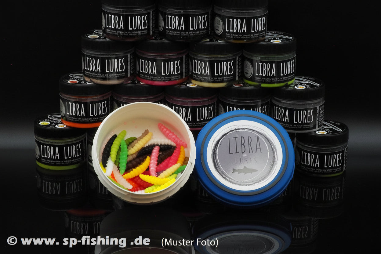Libra Lures SLAYZUR Gummiköder 55mm Forellen mit Aroma, auftreibendes Köder mit Larva-Design in natürlicher Umgebung