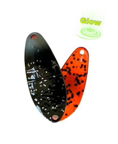 Angler´z System Antem Dohna DDG 2023-02 Spoon, glänzende Angelköder mit schlichter Form und metallic Oberfläche, Nahaufnahme