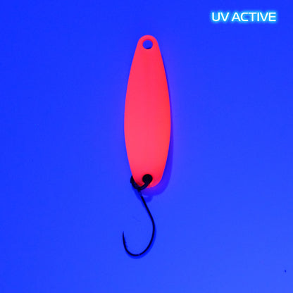 Fangenswert RAFFT spoon in EA05 color, showcasing its unique UV finish and detailed design for fishing.